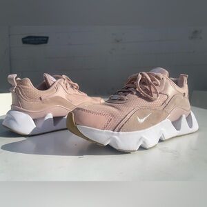 Nike RYZ “Oxford Pink” Women’s Shoes